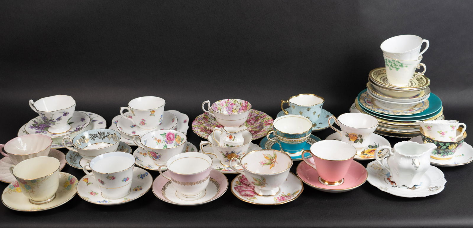 Teacups and Saucers (1 of 8)