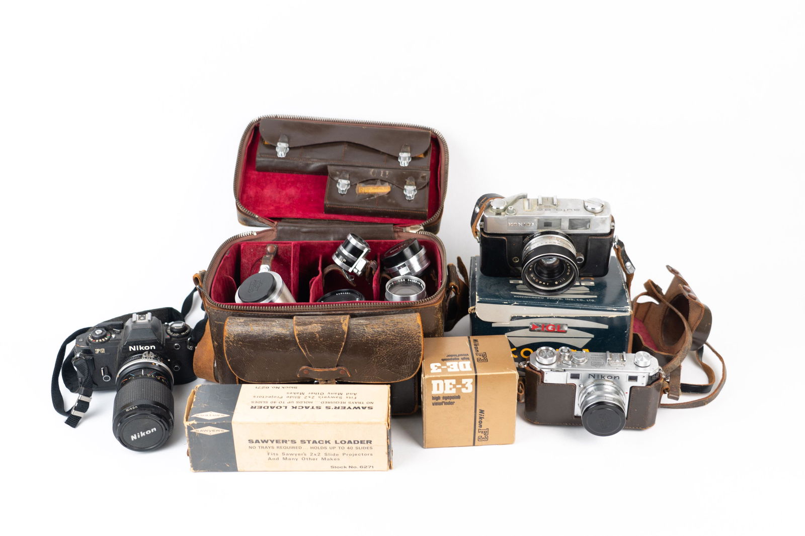 Vintage Still Film Cameras And Accessories Auction
