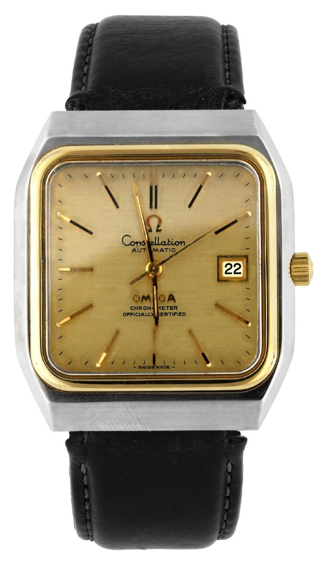 OMEGA Herrenarmbanduhr, Constellation, ...: OMEGA Herrenarmbanduhr, Constellation, Chronometer, in Edelstahl, Durchmesser 37x42 mm, Lünette vergoldet, Automatik mit Datum, schwarzes Lederband mit Dornschliesse, goldfarbenes Zifferblatt mit Str