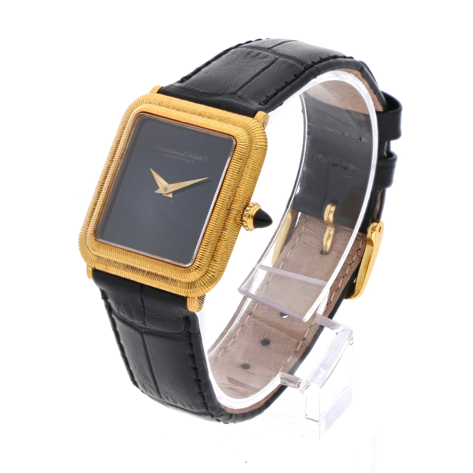 IWC: IWC VINTAGE «ONYX», 18K Gelbgold, Referenz 4179, Herstellungsjahr ca. 1970er Jahre, Durchmesser 25,6 mm x 30,8 mm, Gehäuse Kissenförmiges Gehäuse aus 18K Gelbgold mit markant