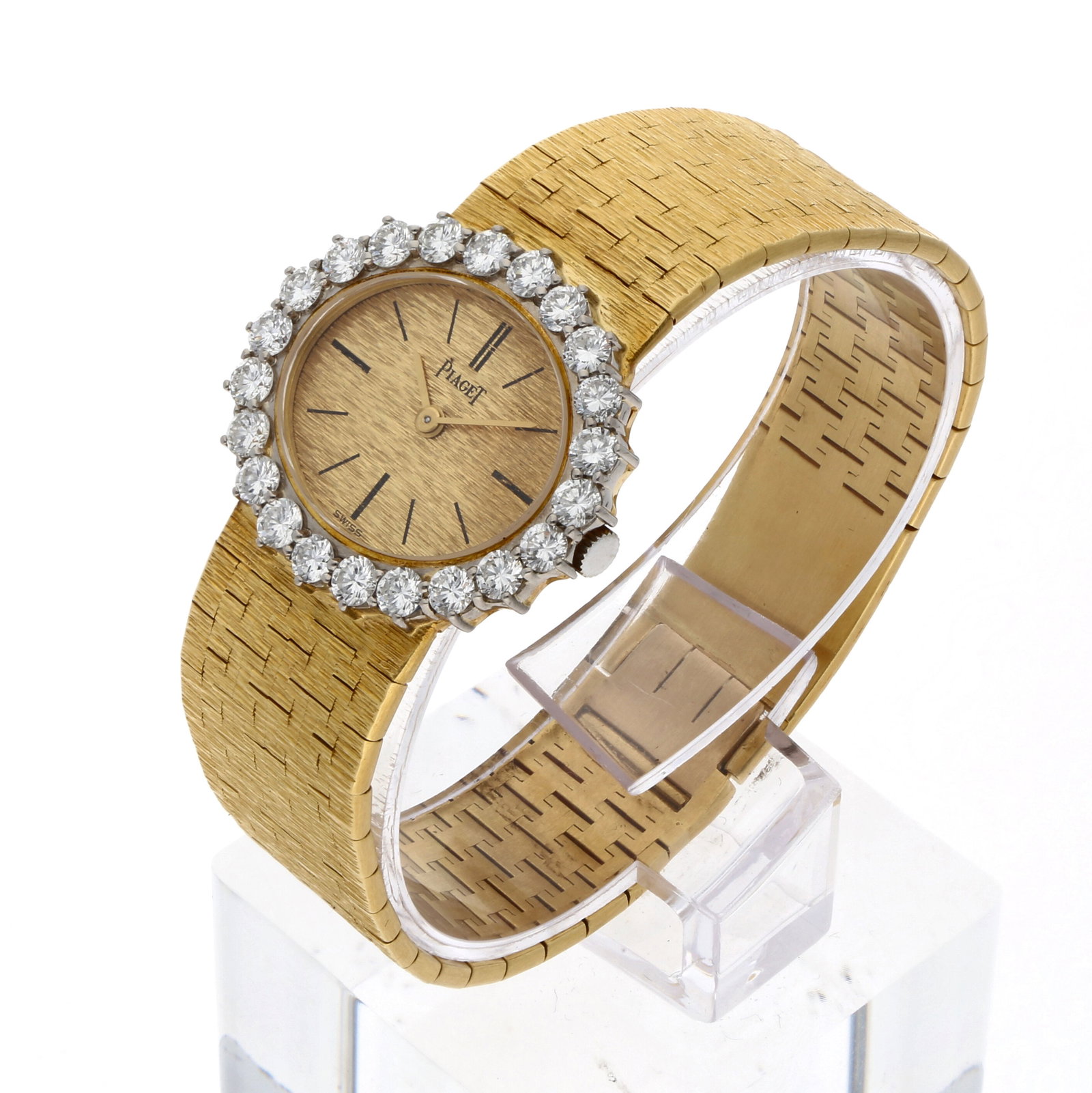 Piaget: PIAGET LADY OVAL PALACE, 18K Gelbgold/18K Weissgold, Referenz 9330 A 6, Herstellungsjahr ca. 1975, Durchmesser 28 mm x 25 mm, Gehäuse Ovales Gehäuse aus Gelb- und Weissgold mit