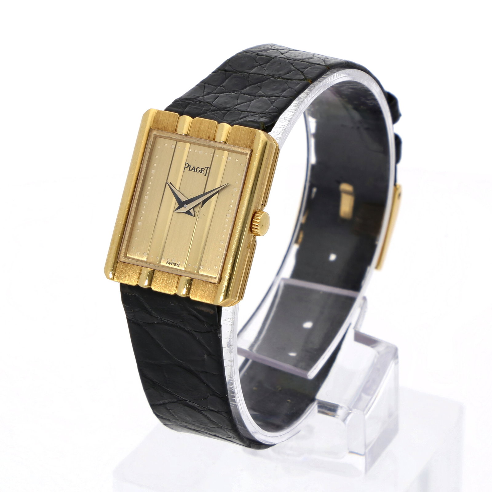 Piaget: PIAGET POLO, 18K Gelbgold, Referenz 8393, Herstellungsjahr ca. 1980er Jahre, Durchmesser 23 mm × 19 mm, Gehäuse Rechteckiges Gehäuse aus 18K Gelbgold mit charakteristischer