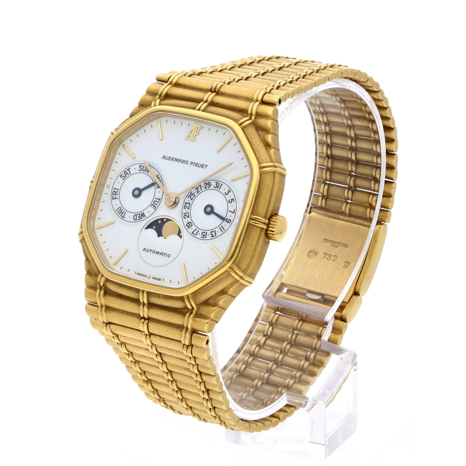 Audemars Piguet: AUDEMARS PIGUET BAMBOO – DAY-DATE MOONPHASE, 18K Gelbgold, Referenz 25624 BA, Herstellungsjahr ca. 1985, Durchmesser 33 mm, Gehäuse Weich oktogonales Gehäuse aus 18K Gelbgold mit