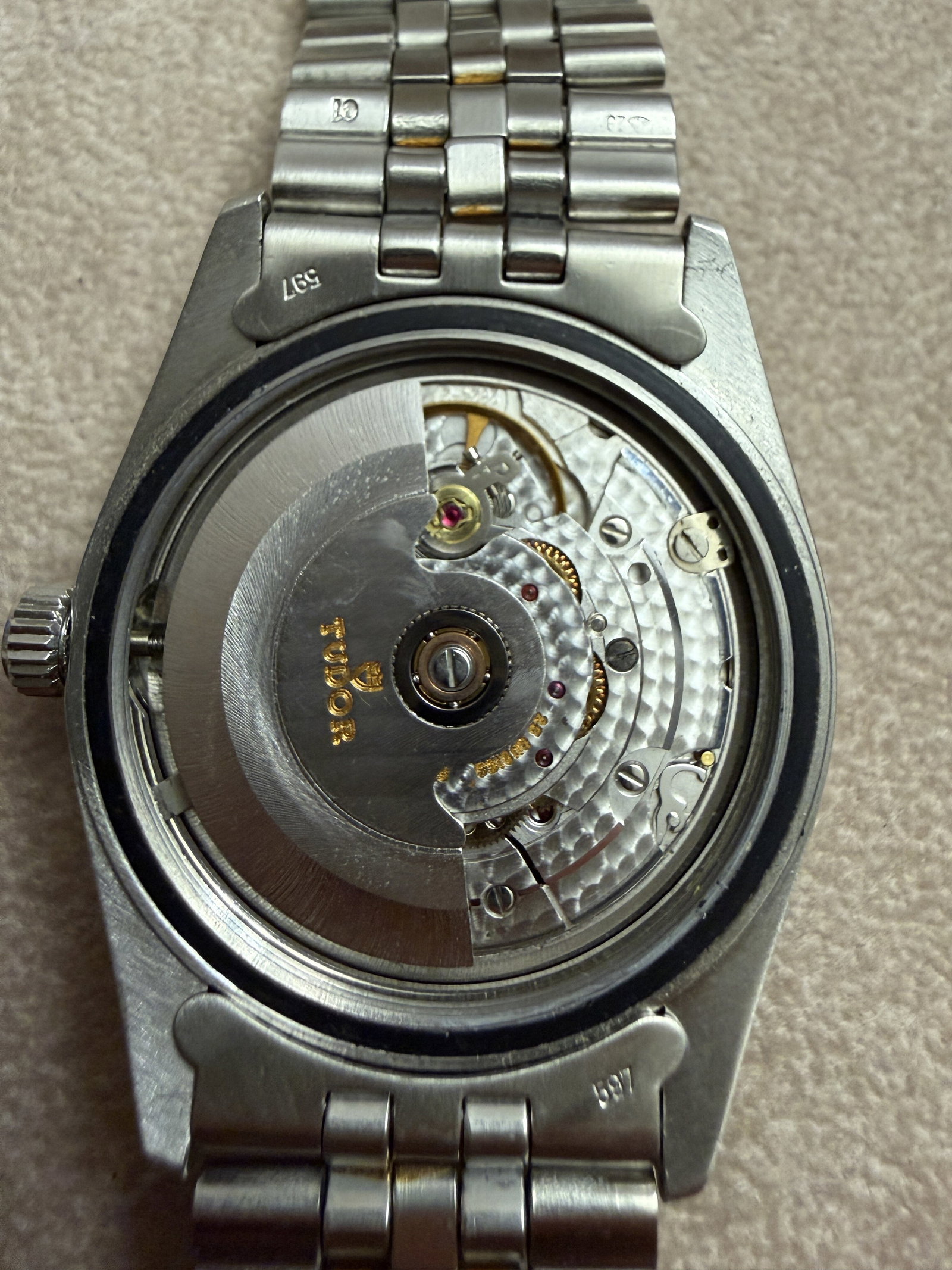 Tudor - 8