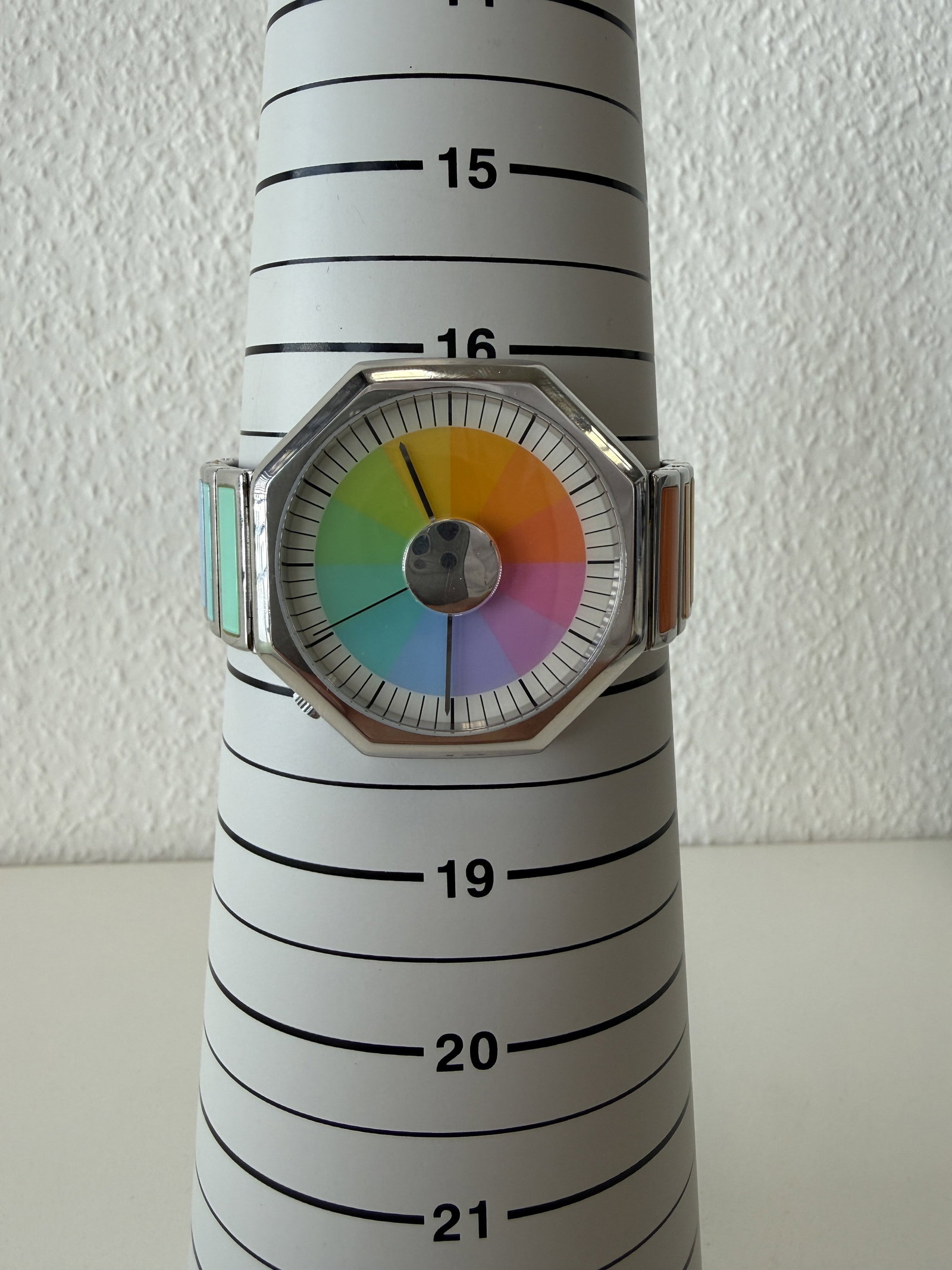 Movado - 9