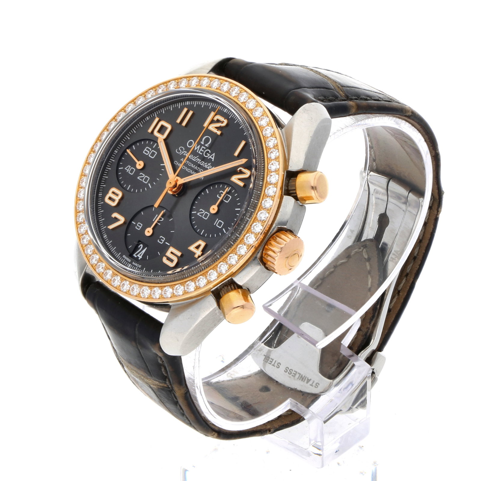 Omega: OMEGA SPEEDMASTER LADIES CHRONOGRAPH, Edelstahl/18K Roségold, Referenz 324.28.38.40.06.001, Herstellungsjahr ca. 2010, Durchmesser 38 mm, Gehäuse Bicolor-Gehäuse aus Edelstahl mit