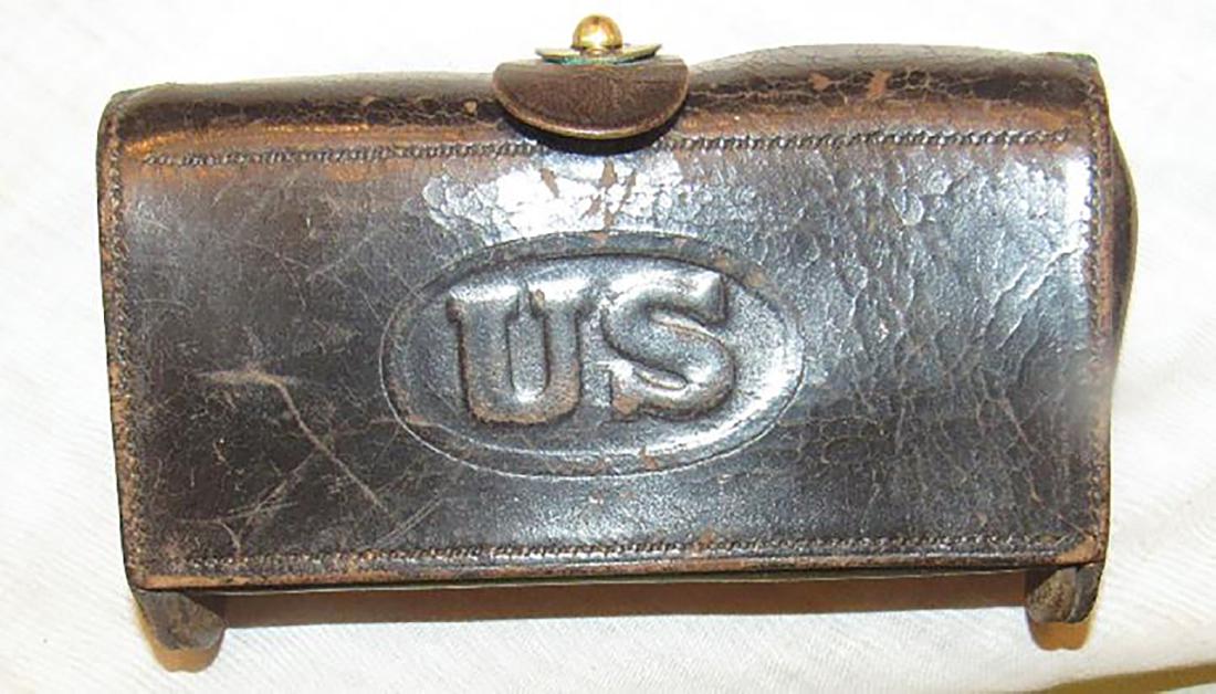Civil War Era US Cartridge Box (1 of 4)