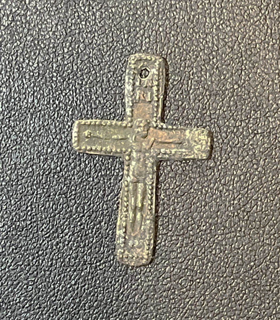 Medieval Bronze Cross Pendant Artifact (1 of 2)