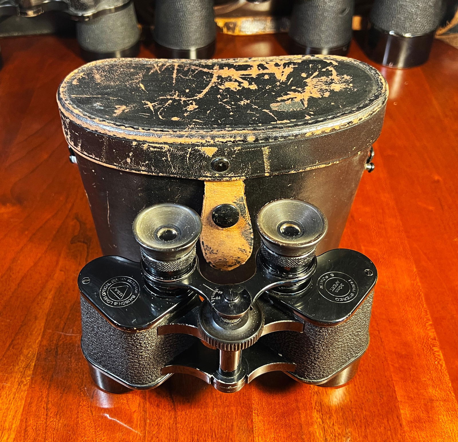 WW2 Bausch & Lomb Prism Stereo 8 Power 30mm Apert. Bicoculars (1 of 6)