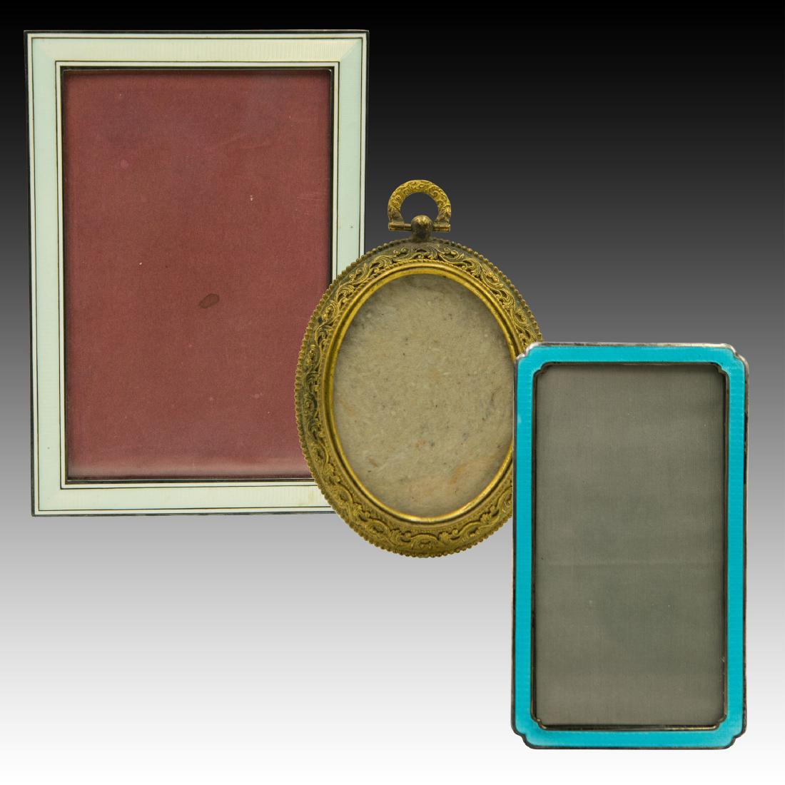 3 Small Vintage Frames (1 of 8)