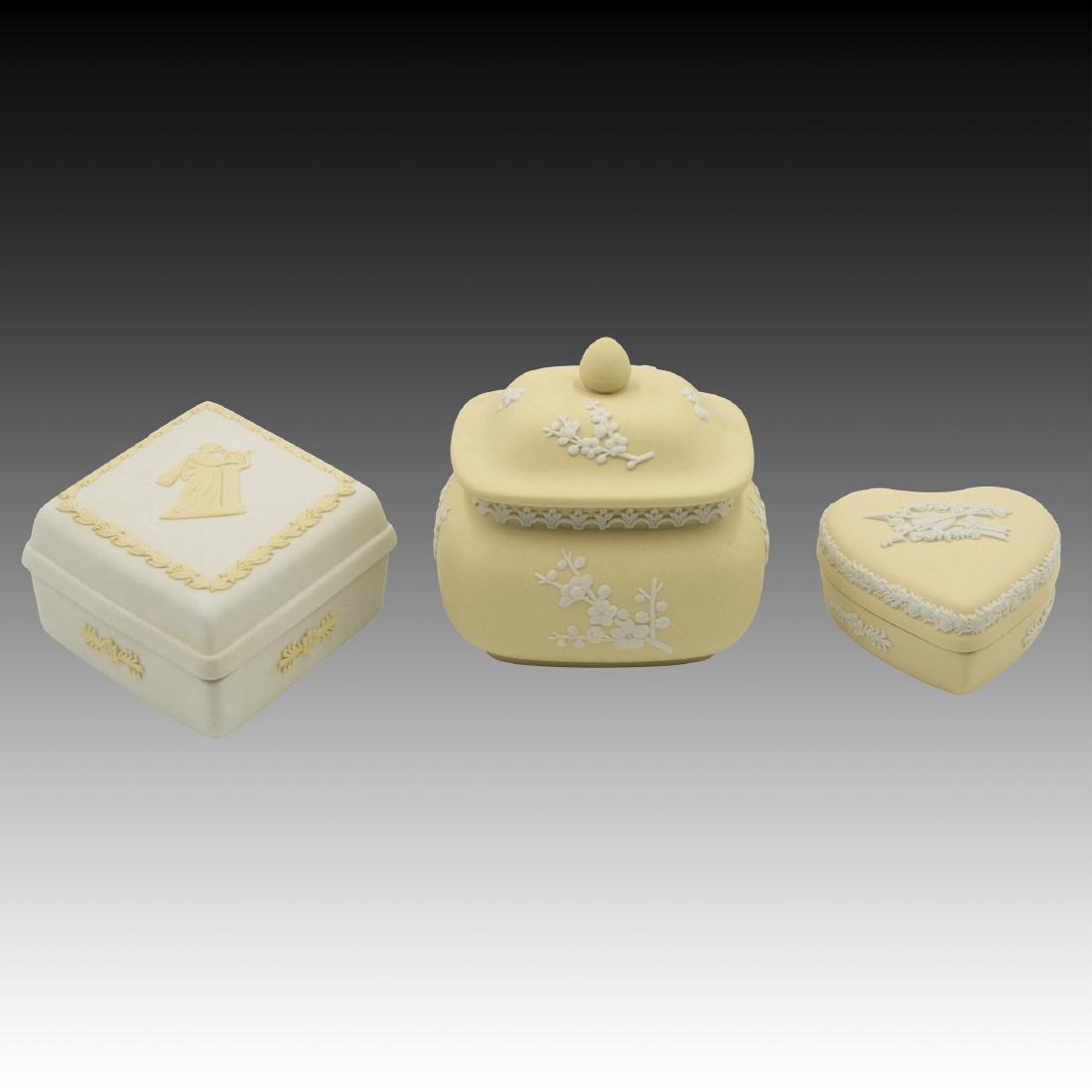 3 Wedgwood Jasperware Yellow and White boxes (1 of 10)