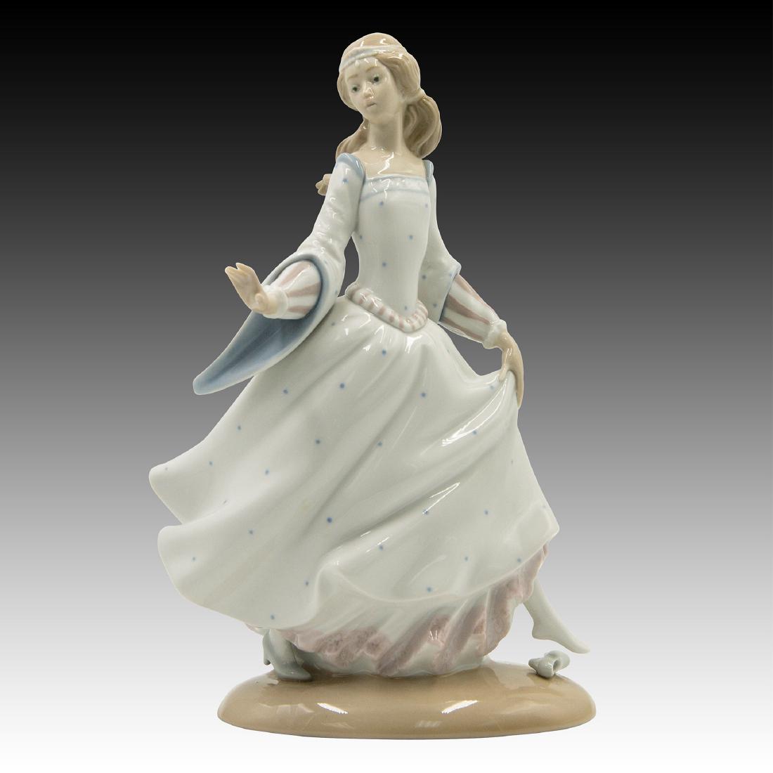 Lladro Cinderella Figurine 4828 Retired 1998 (1 of 3)