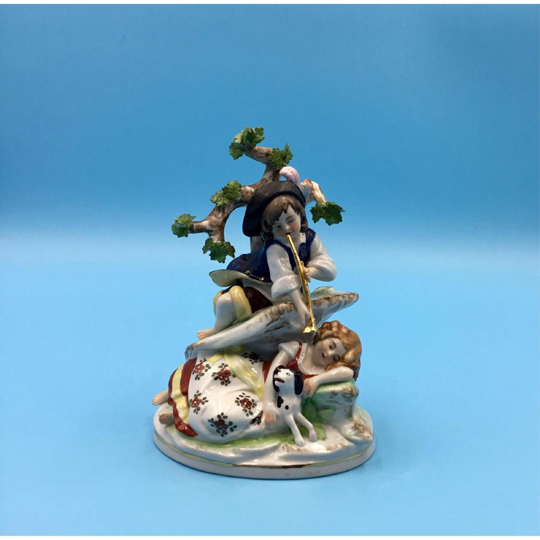 Scheibe Alsbach Kister German Porcelain Figurine (1 of 6)