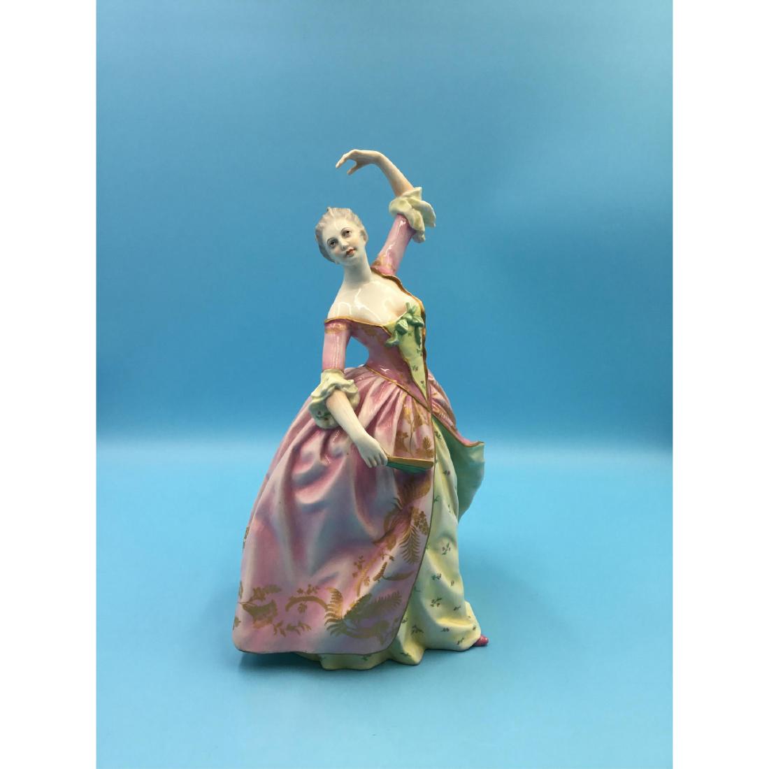 Capodimonte Italian Porcelain Figurine Lady: Capodimonte Italy Porcelain Figurine of a Colonial Lady. Circa 1900s. ; Dimensions: 11"H x 7"L x 6"W;