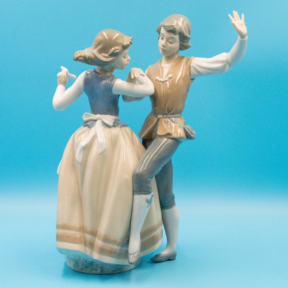 Lladro Porcelain Figurine Dancing The Polka (1 of 5)