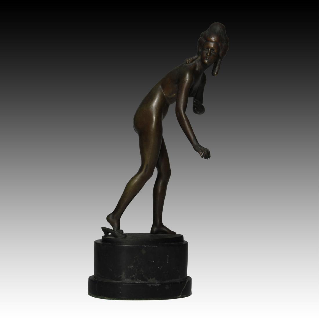 Otto Schmidt-Hofer Nude Bronze Female Statue: Nude Woman called " Creeping female nude with wig " on Marble Pedestal Base. Signed Schmidt-Hofer. Circa 1920. ; Designer: Otto Schmidt-Hofer; Country of Origin: Germany; Dimensions: 14"H with base;