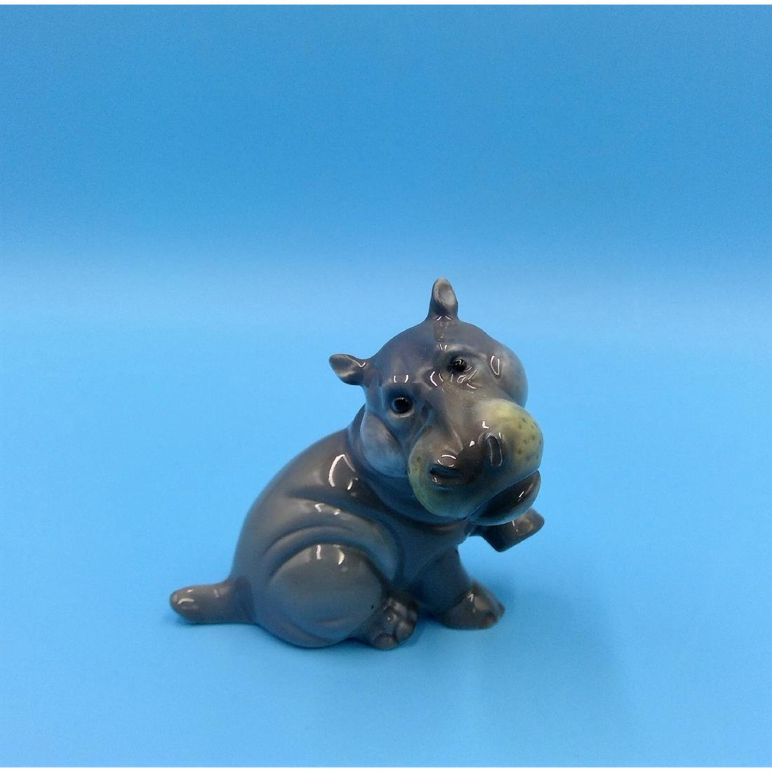 ROSENTHANAL HIPPOPOTAMUS PORCELAIN FIGURINE - Jul 31, 2018 | Lion and