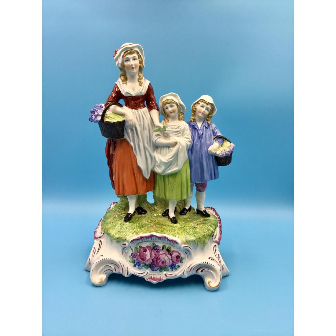 LARGE DRESDEN GERMAN PORCELAIN GROUP FIGURINE (1 of 5)