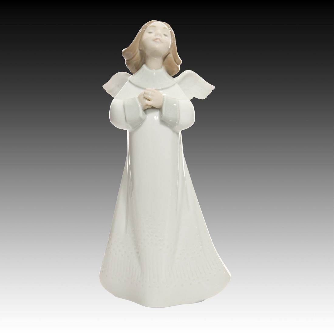 LLADRO AN ANGEL'S WISH FIGURINE 6788 (1 of 3)