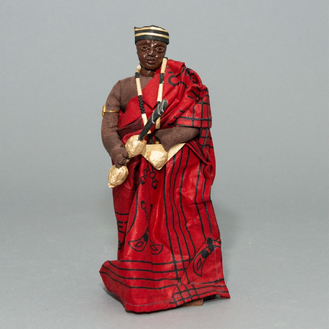 ASHANTI TRIBESMAN WOODEN STATUE (1 of 5)