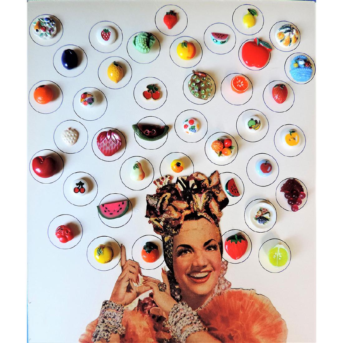 4 CARDS REALISTICS, GOOFIES, AND KIDDIE BUTTONS (1 of 4)