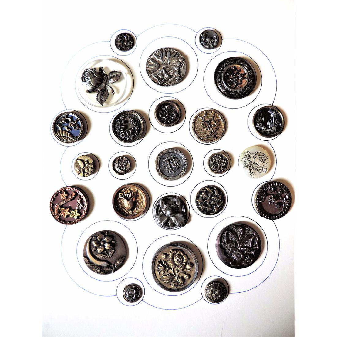 3 CARDS PLANT LIFE AND BIRDS IN ASSORTED MATERIALS (1 of 3)