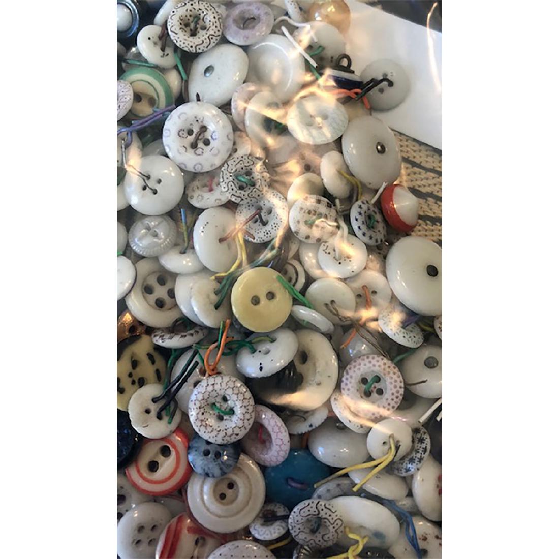 BAG LOT OF OVER 100 CHINA BUTTONS INCL. CALICO (1 of 1)