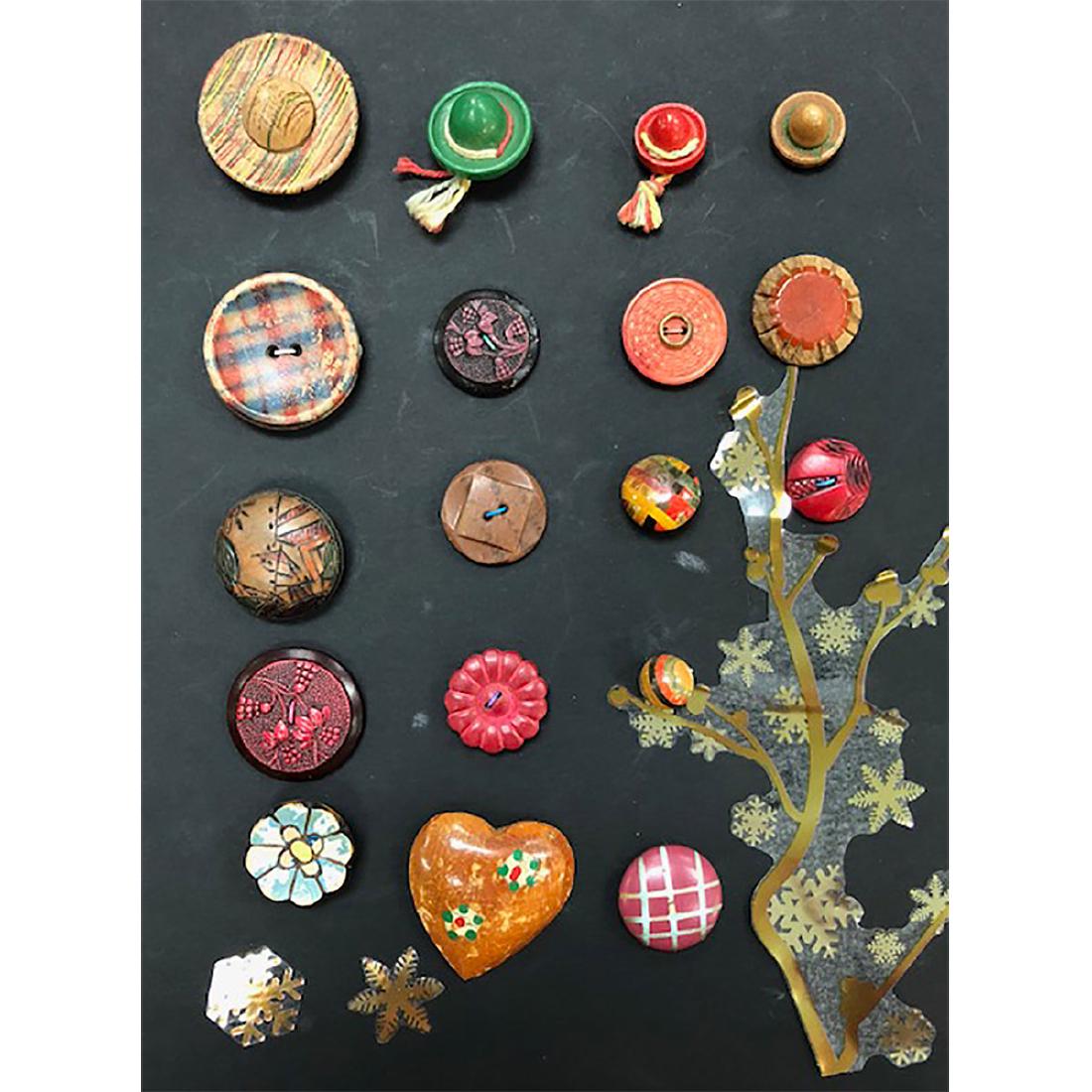 6 CARDS OF HORN/VI/WOOD BUTTONS S/M/L (1 of 10)