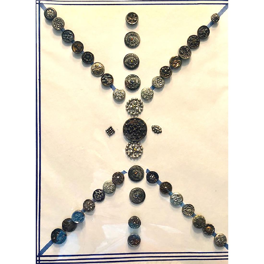 6 CARDS S/M/L MOSTLY CUT STEEL AND TRIM BUTTONS (1 of 7)