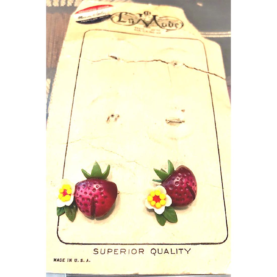 2 MARION WEEBER CELLULOID BUTTONS ON ORIG CARD (1 of 1)