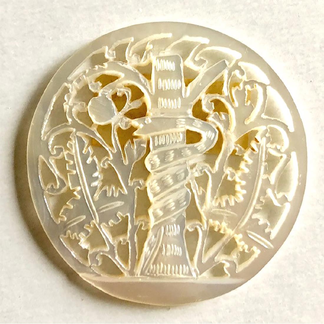 2 S/L PEARL SNAKE BUTTONS INCLUDING BETHLEHEM (1 of 2)