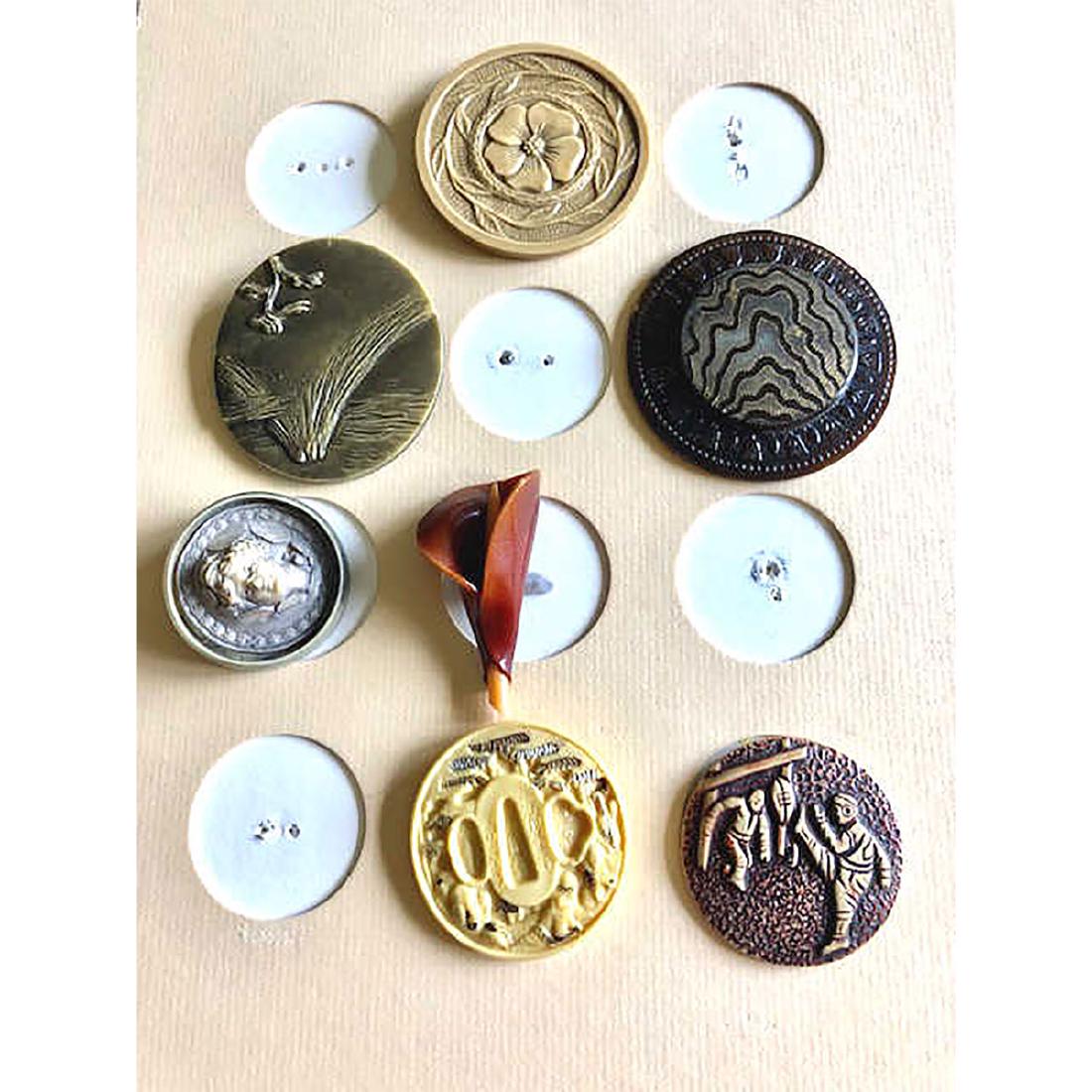 7 LG/EX LG CELLULOID BUTTONS INCL. OVER 2" (1 of 5)