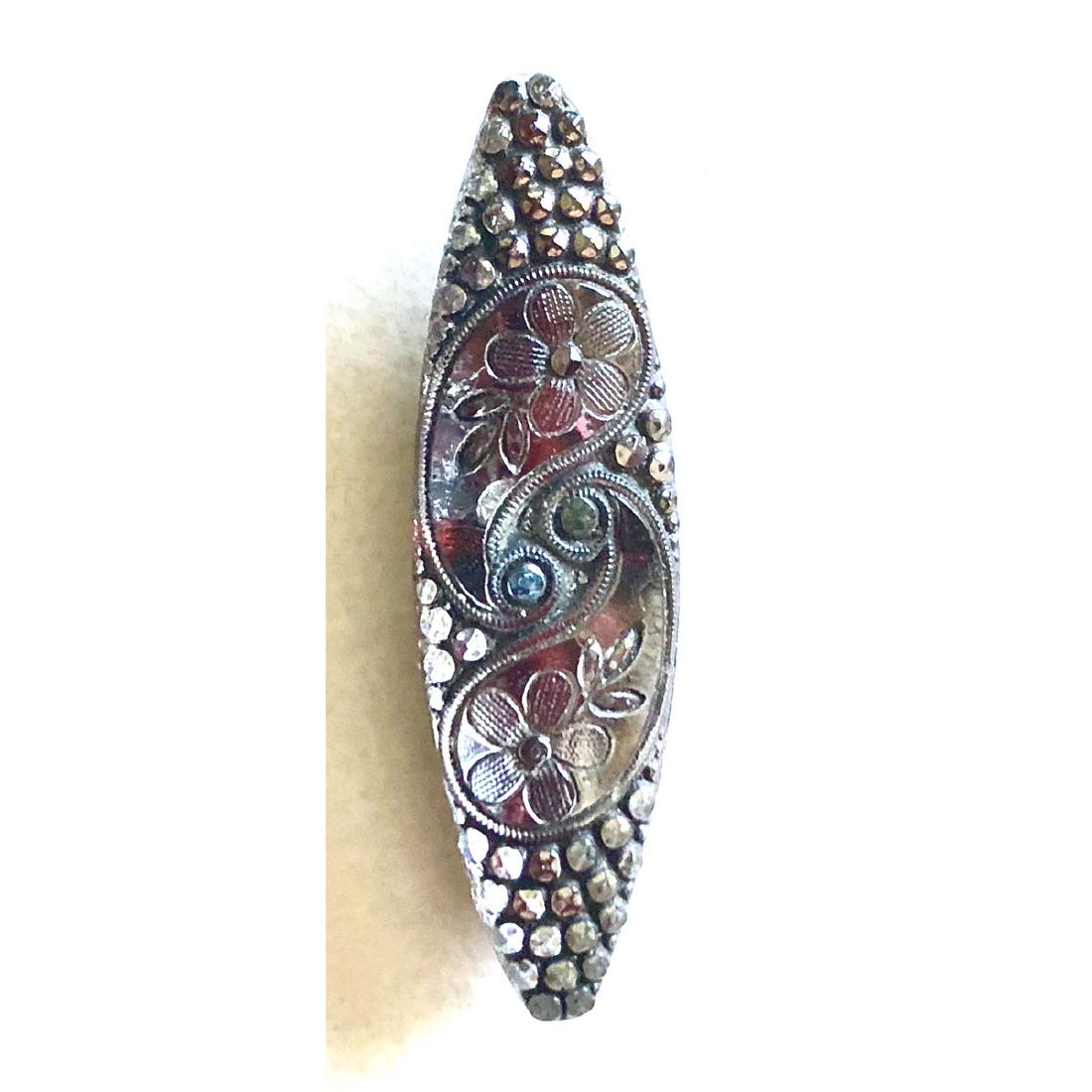 A SCARCE LARGE LACY GLASS SPINDLE SHAPE BUTTON (1 of 1)