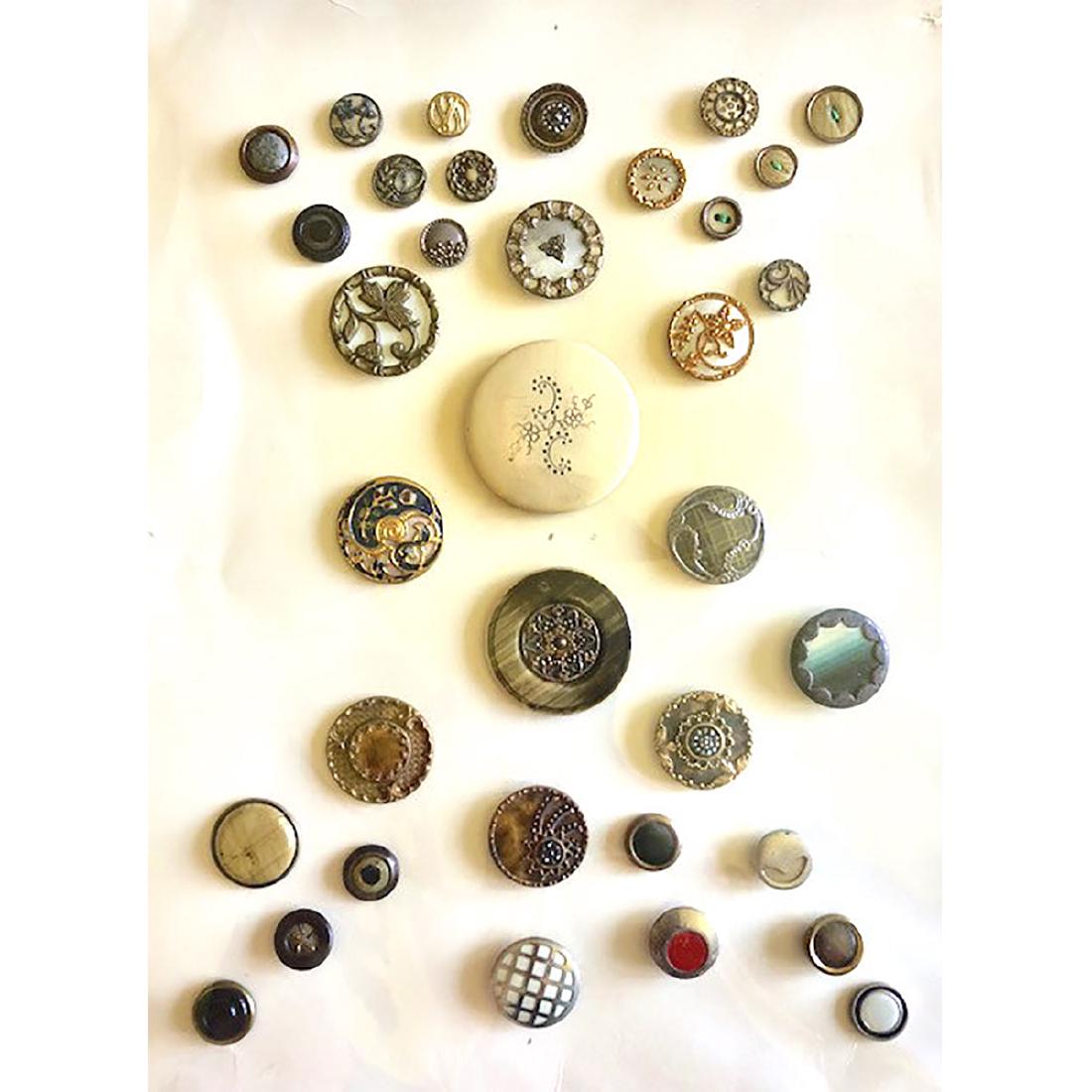 CARD VICTORIAN CELLULOID & CARD VICTORIAN GLASS (1 of 3)