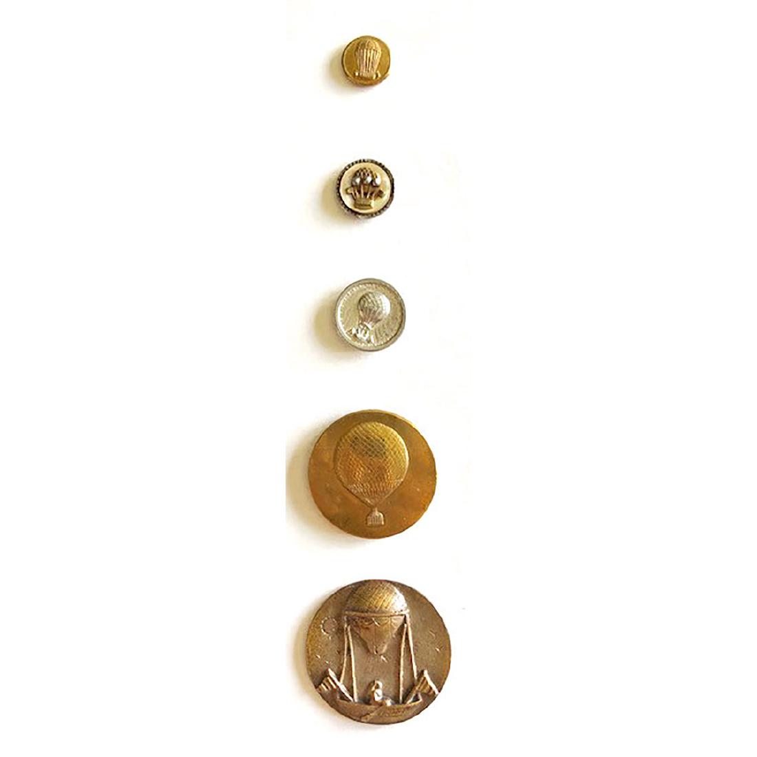 5 S/M/L HOT AIR BALLOON BUTTONS: 5 S/M/L Hot Air Balloon Buttons Including Steel Cup and Other Scarce Ones.