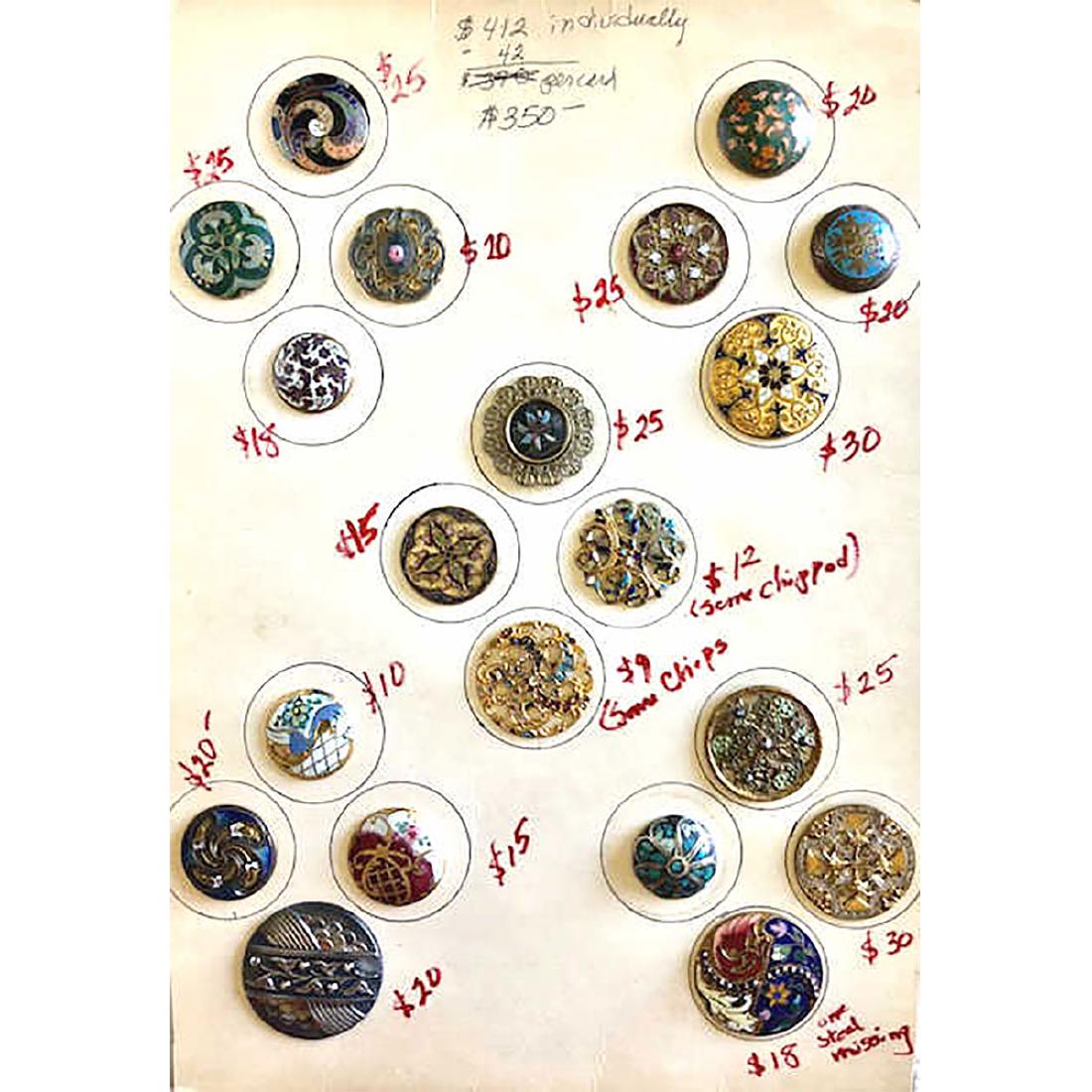 20 M/L MOSTLY ENAMEL BUTTONS INCL. MATTE (1 of 5)