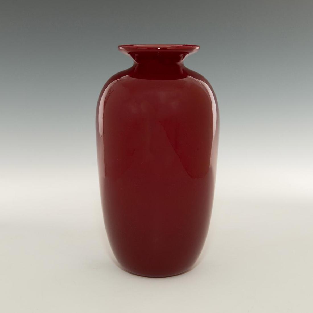 DONALD CARLSON STUDIO ART GLASS RUBY RED VASE (1 of 3)