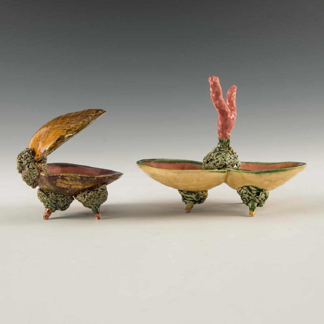 GROUP OF 2 MAJOLIKA OPEN SALT CELLARS CONDIMENT CRUET (1 of 8)