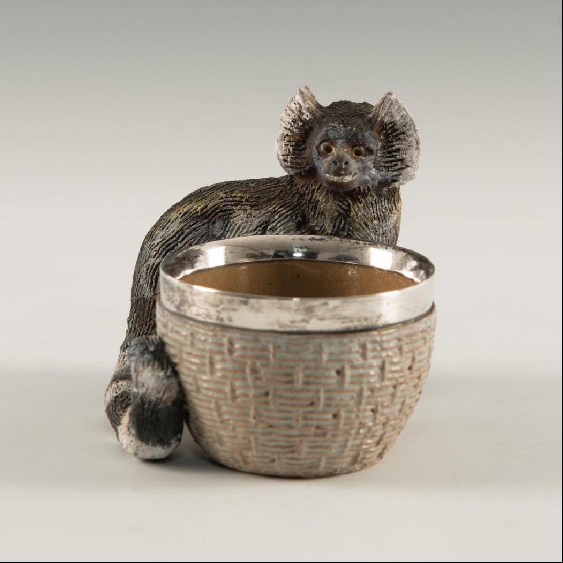 ANTIQUE DOULTON LAMBETH SILICON OPEN SALT CELLAR (1 of 5)