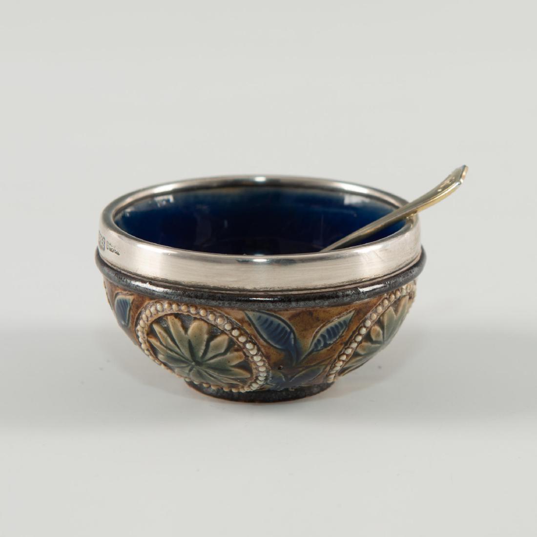 DOULTON LAMBETH GLAZED OPEN SALT CELLAR STERLING SPOON (1 of 5)
