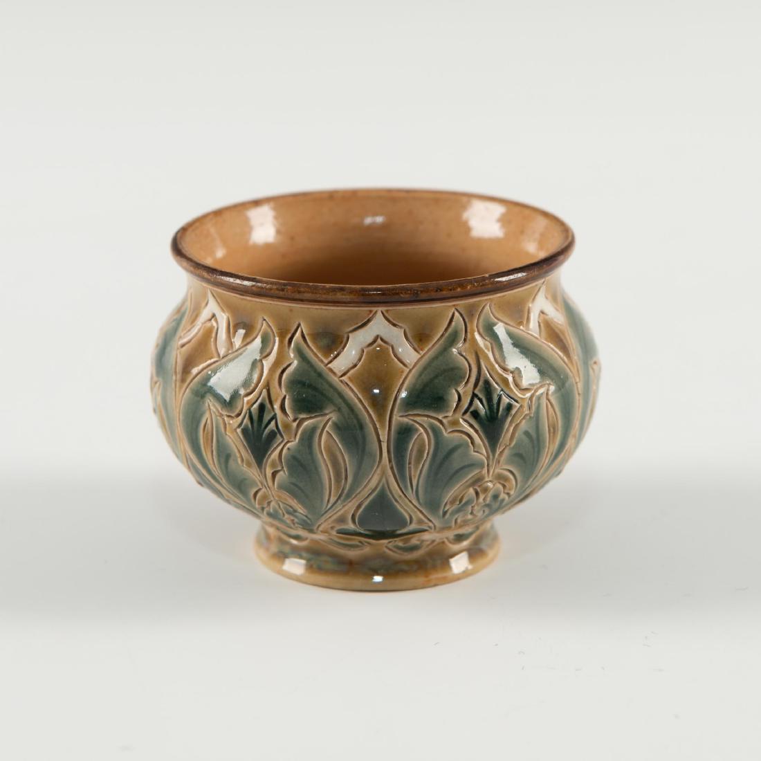 DOULTON LAMBETH ART NOUVEAU GLAZED OPEN SALT CELLAR (1 of 3)