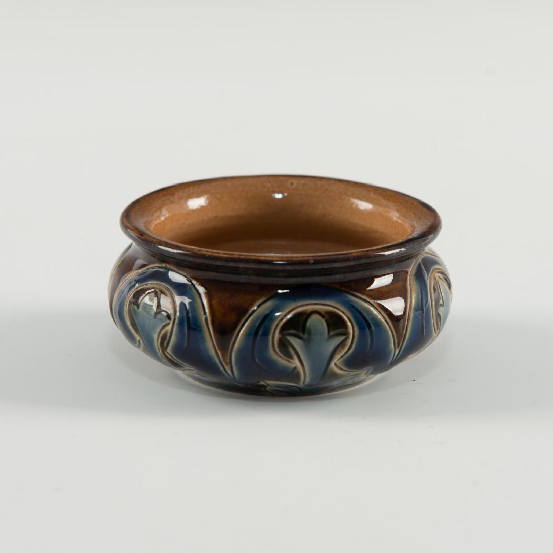 DOULTON LAMBETH ART NOUVEAU GLAZED OPEN SALT CELLAR (1 of 3)