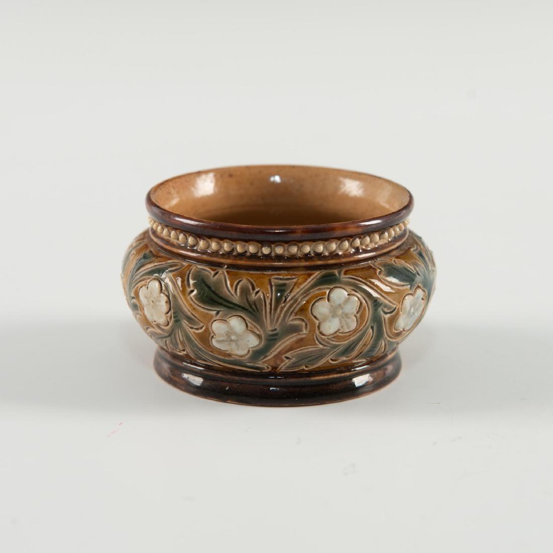 DOULTON LAMBETH FLORAL DESIGN OPEN SALT CELLAR (1 of 3)