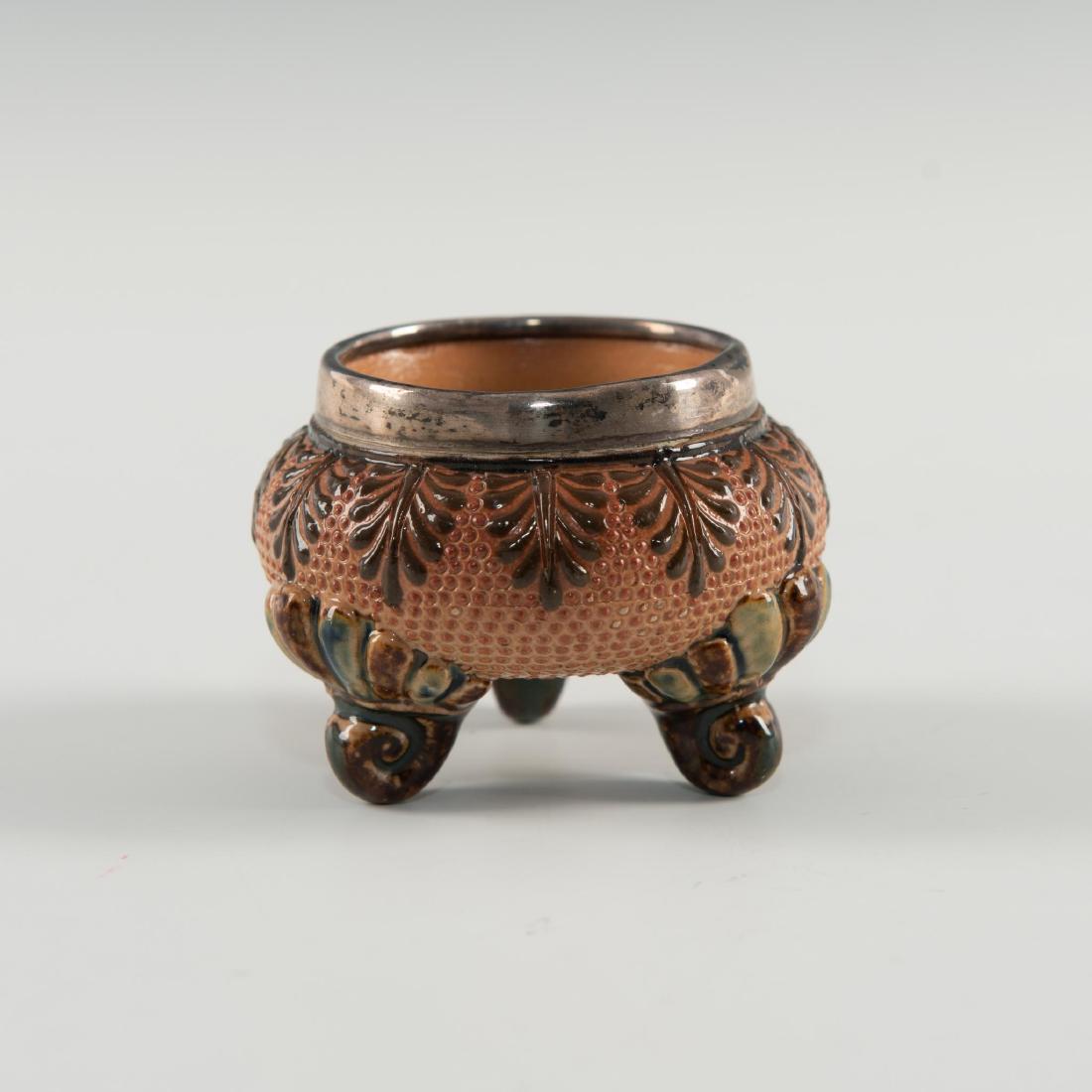 DOULTON LAMBETH SILVER RIMMED OPEN SALT CELLAR 1879 (1 of 4)