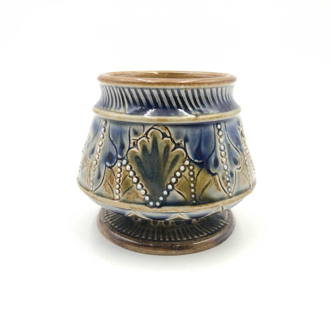 DOULTON LAMBETHWARE OPEN SALT OR MUSTARD POT DATED 1876 (1 of 4)