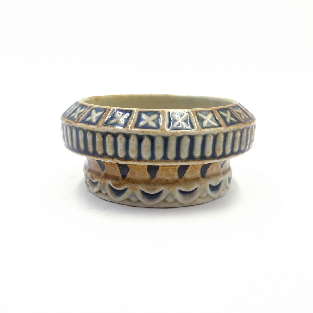 RARE MARTIN BROS LONDON & SOUTHALL STONEWARE OPEN SALT (1 of 5)