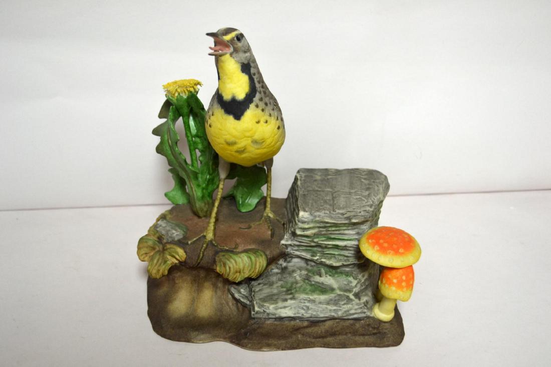 BOEHM PORCELAIN MEADOWLARK: Bisque Decorated Porcelain, Hallmark: 435. Vintage, rare and early, produced while Mr. Edward Marshall Boehm was alive. Hand-painted porcelain. Issued: Introduced 1957. Closed edition: 1964. Dimension