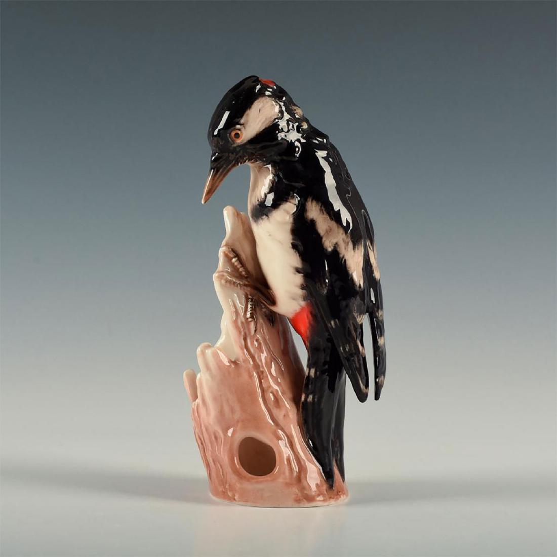 VINTAGE W. GOEBEL PORCELAIN GREAT SPOTTED WOODPECKER: German animal figure, done in high color with deep glaze. Dimensions: 7.5"H X 2.5"D Manufacturer: W. Goebel Country of Origin: German