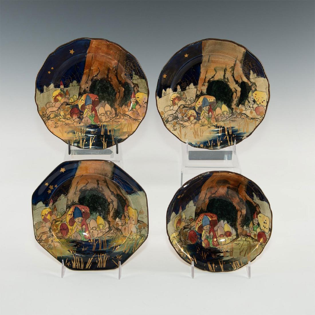 ROYAL DOULTON GNOME SERIESWARE 2 SMALL PLATES, 2 SMALL (1 of 4)