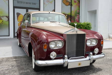 1964 ROLLS-ROYCE SILVER CLOUD III MOTOR CAR